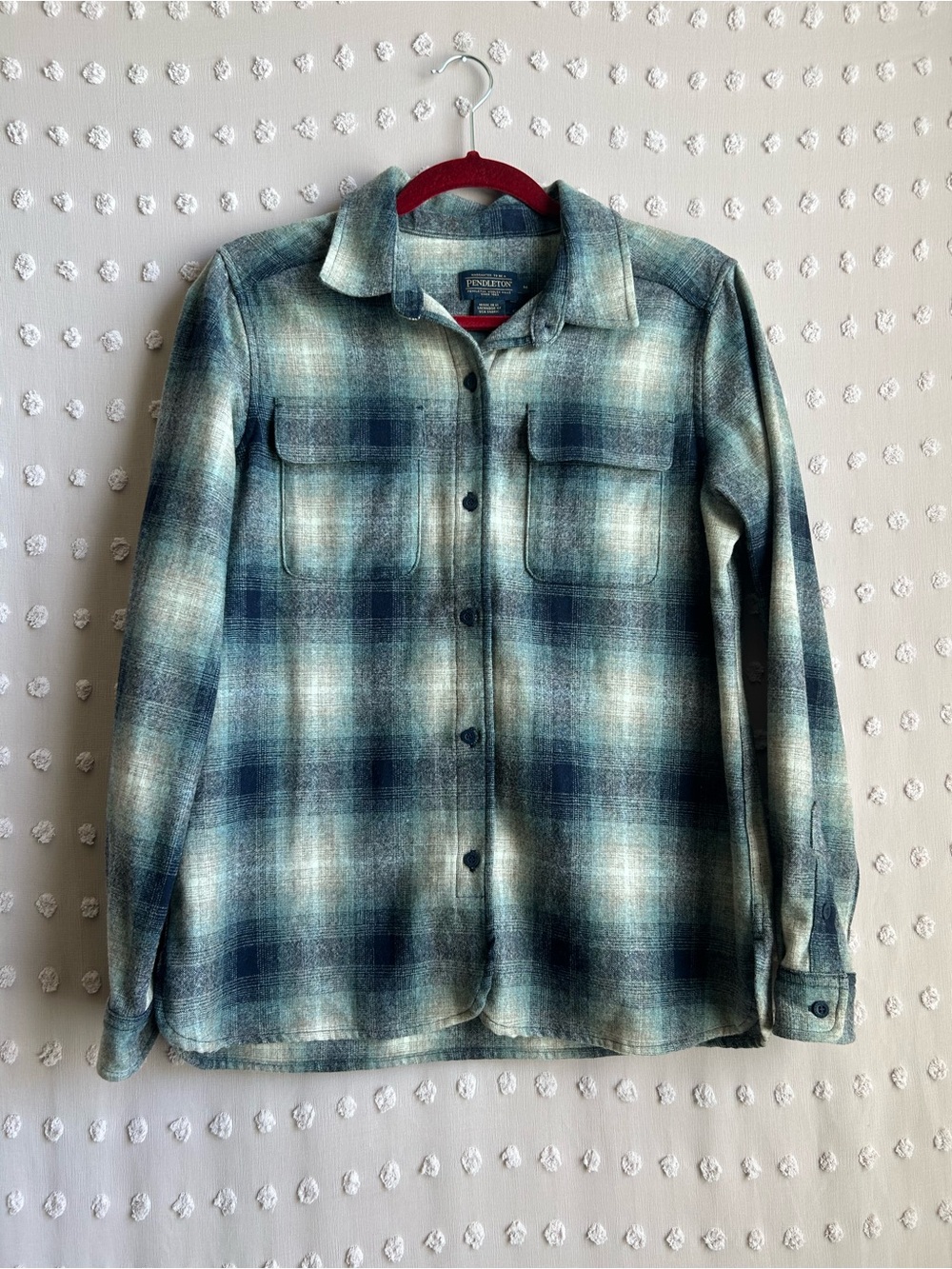 Pendleton Women’s Virgin Wool Plaid Board Shirt Sz M Blue Cream